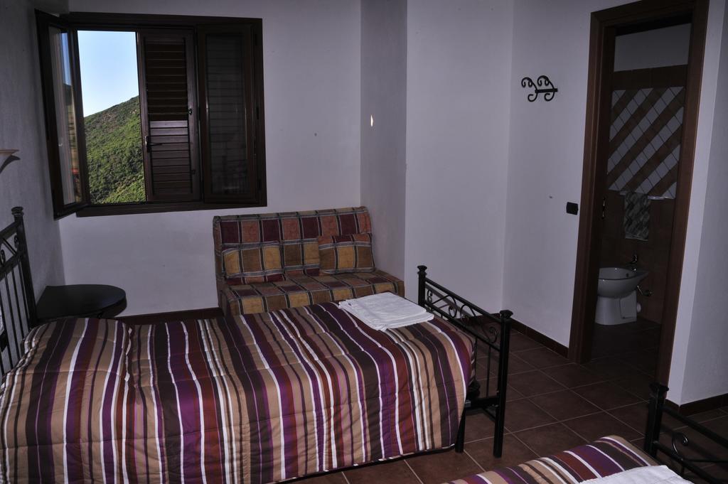 Villa Agriturismo Rocca Su Moru à Arbus Extérieur photo